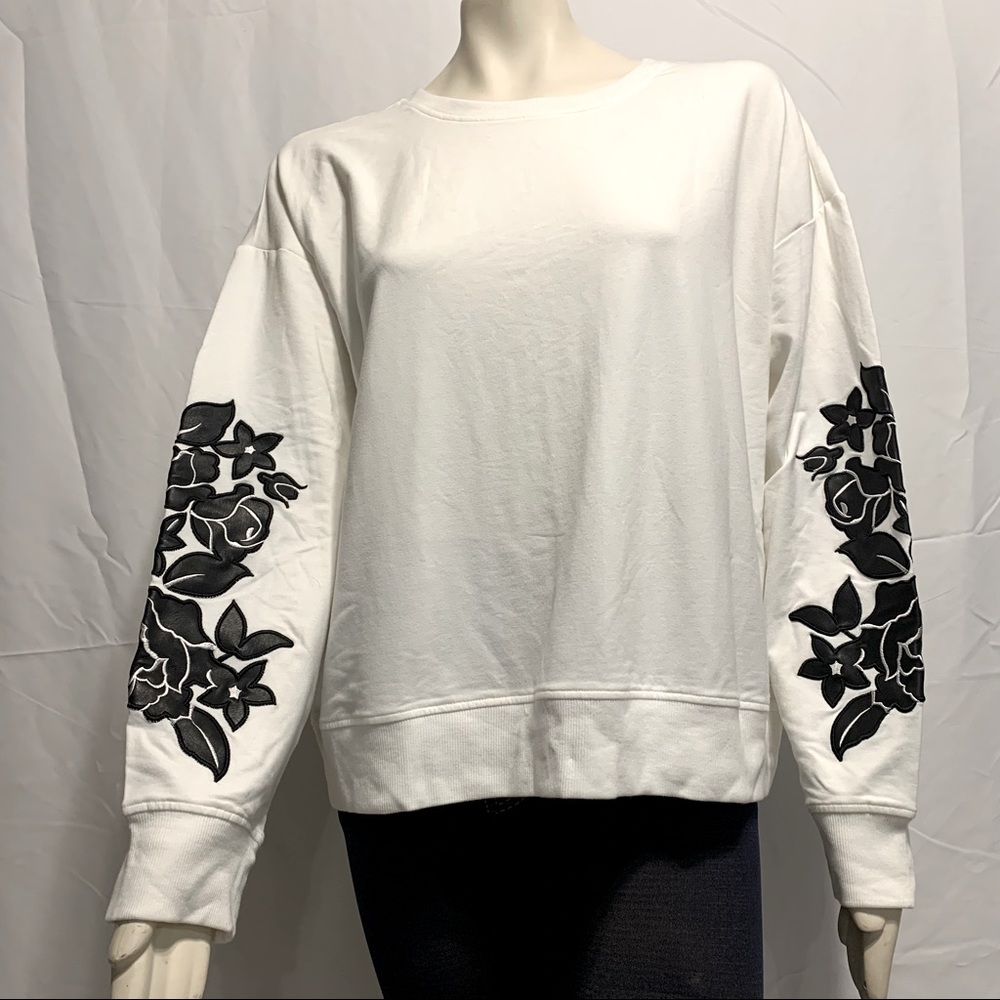 Calvin Klein Women’s Pullover Slightly Cropped Floral Long Sleeve Sweater